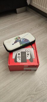 Nintendo Switch OLED - 12