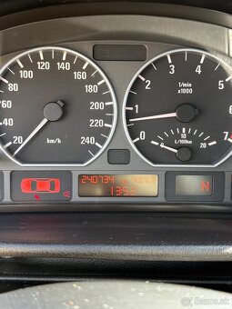 BMW 330i SMG e46 - 12