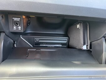 Seat Toledo 1.0 TSI 110k FR-Line Family - 12