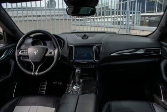 Maserati Levante SQ4 - 12