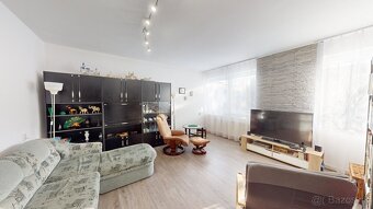  ZNÍŽENÁ CENA  Na predaj rodinný dom vo veľmi vyhľad - 12