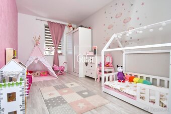 Zariadený energeticky úsporný 3i byt + 2xparking, Baka, DS - 12