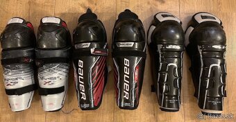 Hokejova vystroj - 12
