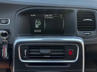 Volvo V60 D3 2.0L 150k Momentum Geartronic - 12