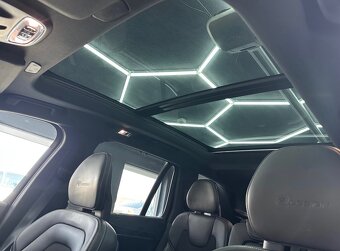 Volvo XC90 2.0 T8 R-Design AWD 7-Miestny - 12