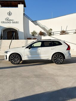 VOLVO XC60 B5 R-DESIGN - 12