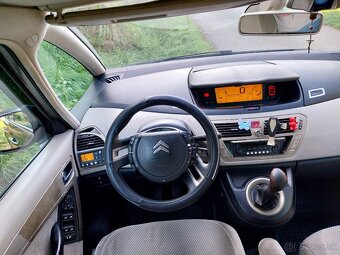 Citroën C4 Picasso - 12