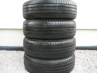 PNEUMATIKY ZIMNE AJ R17 - 12