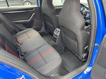 Škoda Octavia Combi 2.0 TDI 184k Style DSG 4x4 - 12