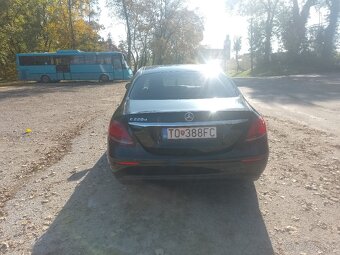 Predám Mercedes E220 model w213 ročník 2017 - 12