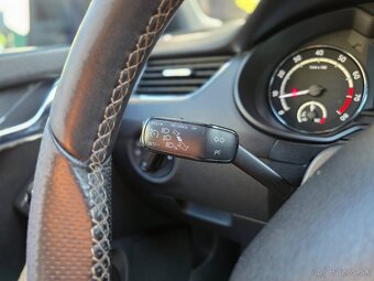 Škoda Octavia Combi 2.0 TFSI RS - 12