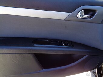 Peugeot 407 2.0 HDi ST Confort FAP - 12