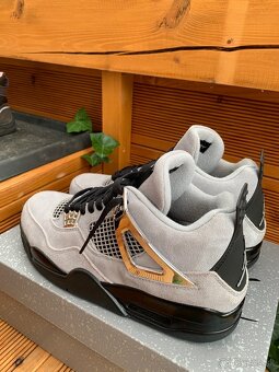 Jordan 4 CUSTOM - 12
