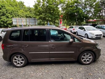 VW Touran 1.4 TSI 103 kW Highline 2010 xenony tažné serviska - 12