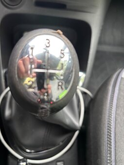 Renault Captur 1.5 dci Diesel 66kw 5st manuál - 12
