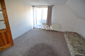 Na prenájom priestranný rodinný dom v obci Modra nad Cirocho - 12