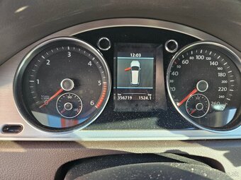 VW Passat B7 2.0 TDI Highline 130kw - 12