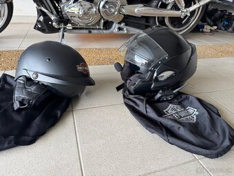 Harley Davidson Vrod, EU verze s vozíkem na moto - 12