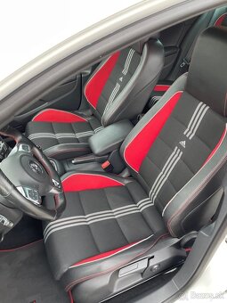VW Golf 6 Gti adidas edition - 12