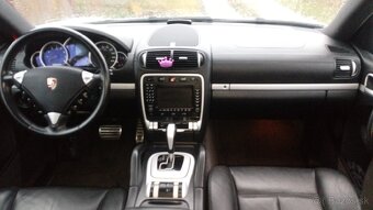 Porsche Cayenne S - 12