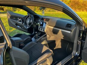 Volkswagen Scirocco 2.0 TDI - 12