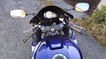 SUZUKI GSX-R 600 K3 r.v.2003 - 12