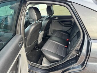 Ford Focus 2.0 LPG Titanium 2010 - 12