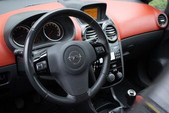 Opel Corsa 1.4 16V 74kw / SVK - 1.M / - 12