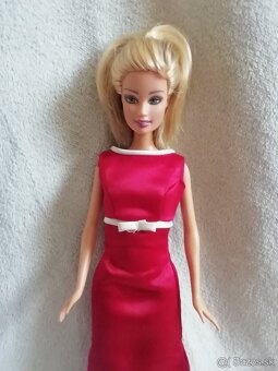 Barbie s oblečením - 12
