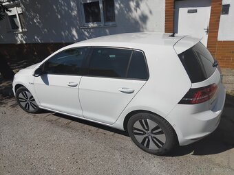Volkswagen Golf e-Golf - 12