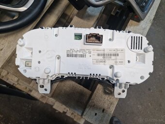 Diely interiéru Jeep Grand Cherokee WK2 2017 Summit - 12