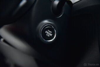 Superb Combi 2.0 TDI Style DSG, LED, Ťažné, Kamera - 12