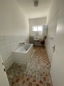 Exklzívne na predaj veľký 7 izb. RD- Partizánske / Veľké Bie - 12
