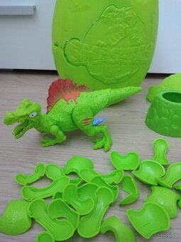 Chodiaci dino robot - 12