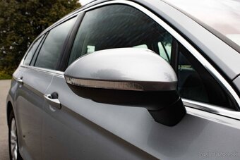 Volkswagen Passat Variant 1.6 TDI 88Kw - 12