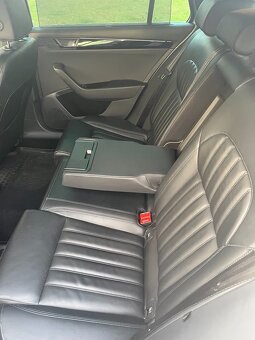 Škoda Superb Combi 2.0 TDI L&K DSG - 12