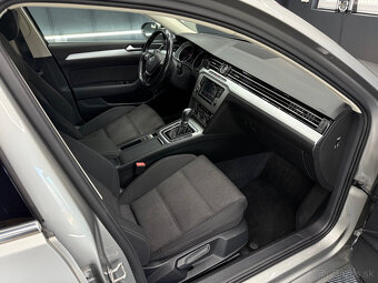 Volkswagen Passat Variant 1.6 DSG - 12