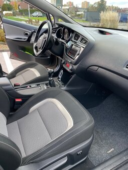 KIA Cee’d 1.6 CRDi Platinum – TOP výbava - 12