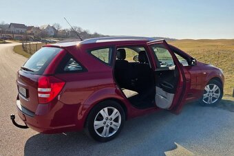 Kia Ceed 1.4 16V 77KW/105 koní R.V.11/2008 - 12