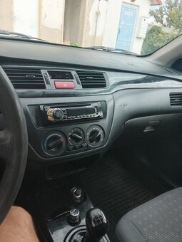 Predám mitsubishi lancer - 12