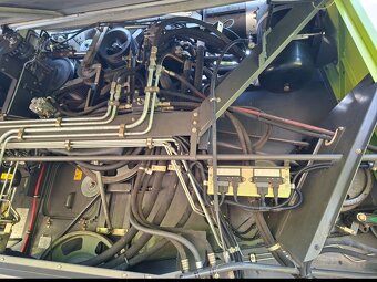 Claas Lexion 600 - 12