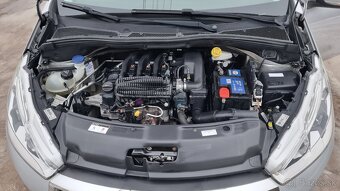 Predám Peugeot 208 1.2 benzín - 12