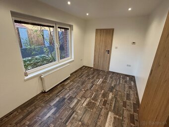 -REZERVOVANÉ- PRENÁJOM MODERNÝ RODINNÝ 3 IZBOVÝ DOM VAJNORY - 12