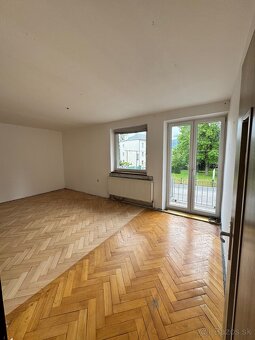 PREDAJ 3 - IZBOVÝ TEHLOVÝ BYT BLÍZKO CENTRA MESTA - 12
