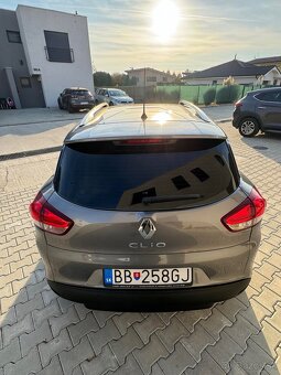 Renault Clio - 12