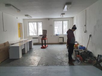Prenájom - komerčné Priestory 200 m2 v Levoči. - 12
