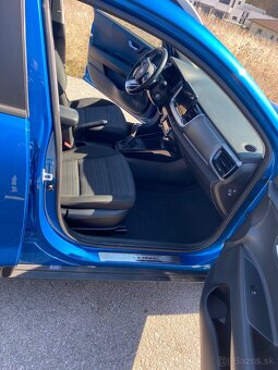 Kia Stonic 1.0T-GDi s predplateným servisným balíkom) - 12