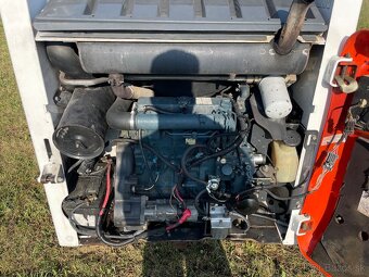 Šmykom riadeny nakladač Bobcat S130 , 753,763,773 - 12