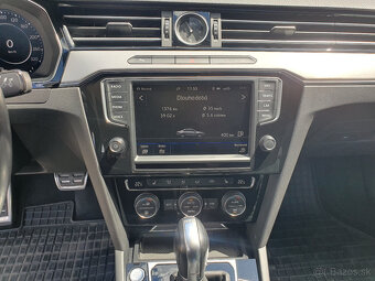Passat B8 2,0TDi 110KW CRLB DSG bez AD Blue, Highline - 12