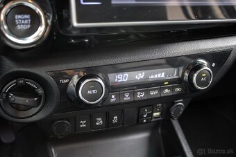 Toyota Hilux DC 2.4 I D-4D Executive A/T - 12